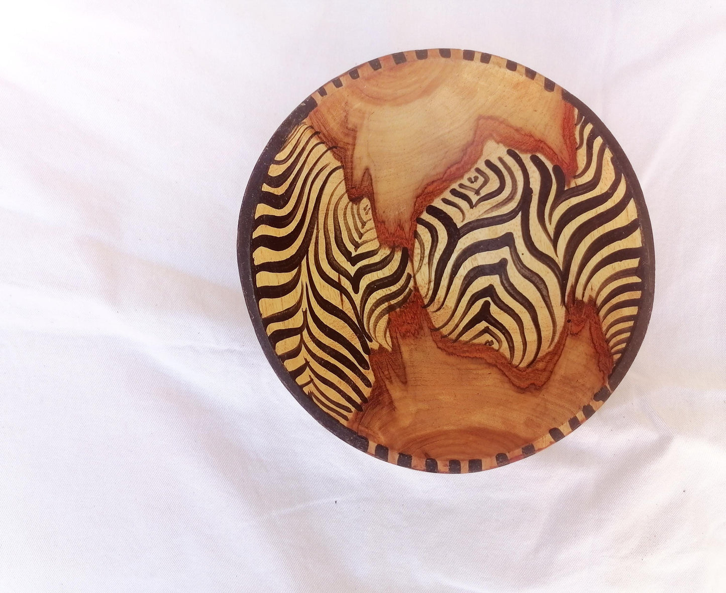 Handmade wooden bowl, decorative bowls, African artwork, geometric design, handpainted wildlife