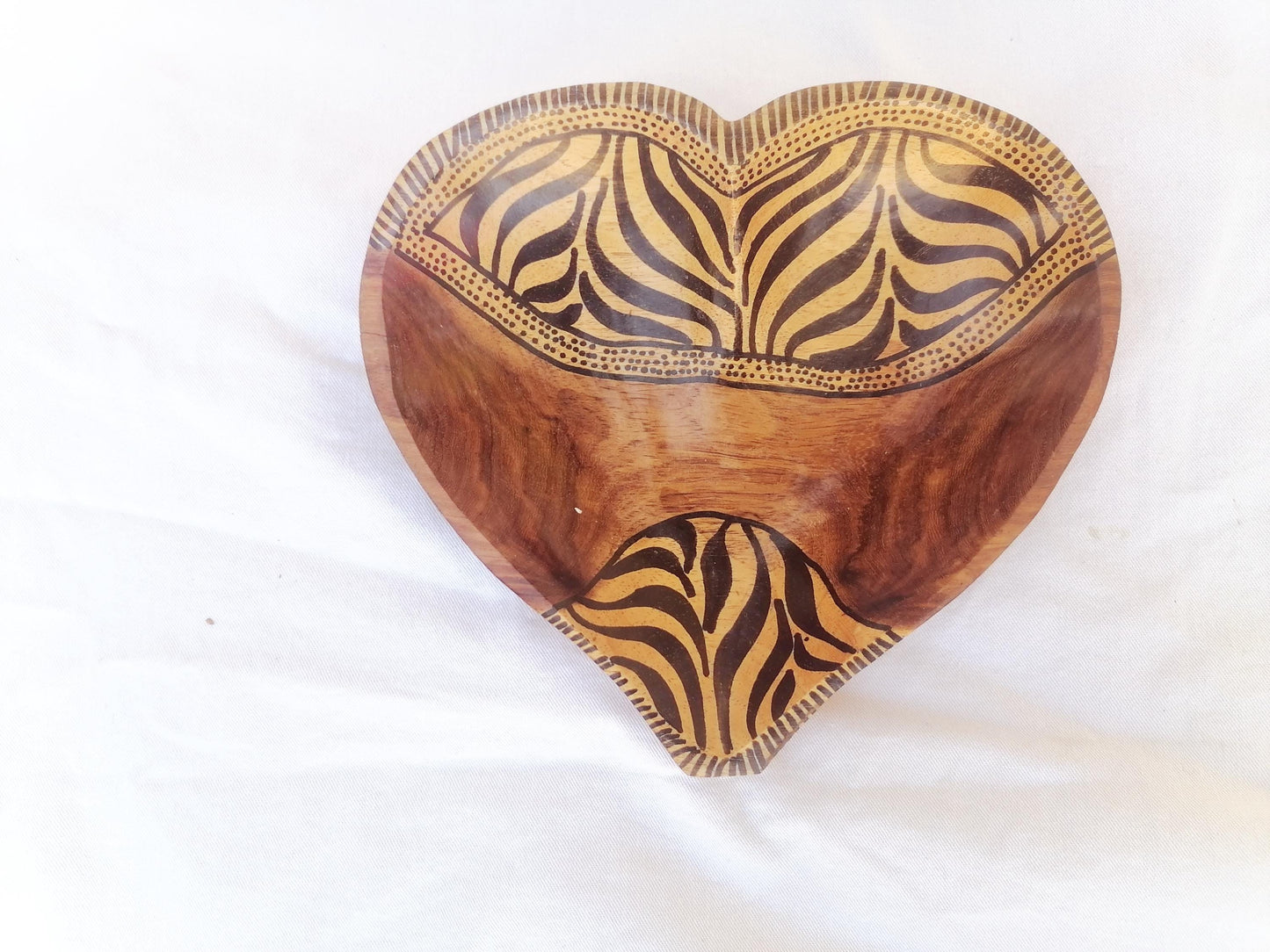 Handmade wooden bowl, decorative bowls, African artwork, geometric design, handpainted wildlife